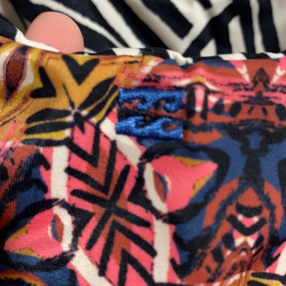 Billabong Aztec print reversible bikini top - Picture 5 of 5